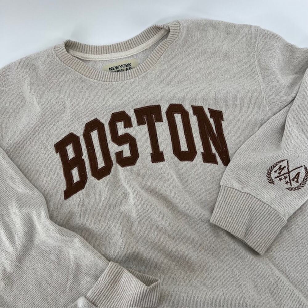 New York Popular Boston MA Embroidered Crewneck Sweatshirt Adult L Beige Brown